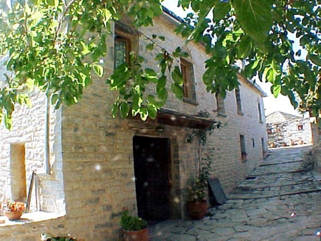 Guesthouse Ioannidis Papingo Extérieur photo